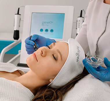 Geneo+ Facial