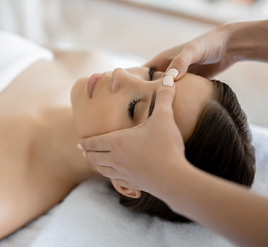 Sculptural FaceLifting Massage